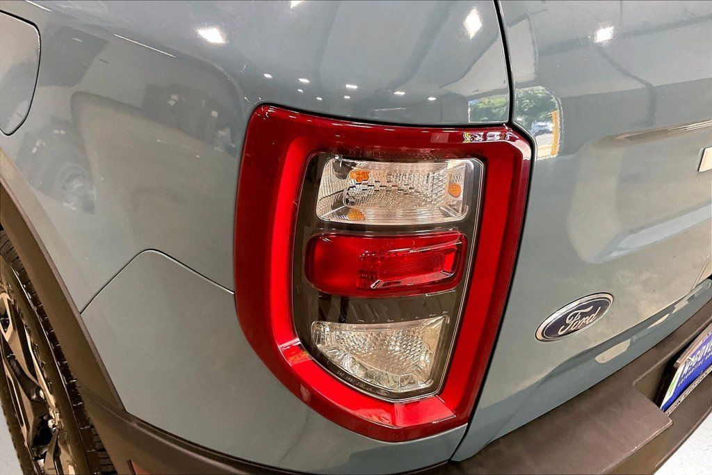 Used 2021 Ford Bronco Sport Outer Banks AWD/4WD image 24