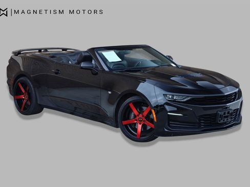 Used 2019 Chevrolet Camaro SS RWD image 6