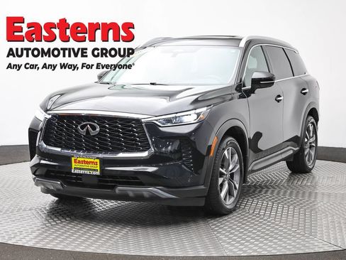 Used 2022 INFINITI QX60 Luxe w/ Vision Package AWD/4WD image 1