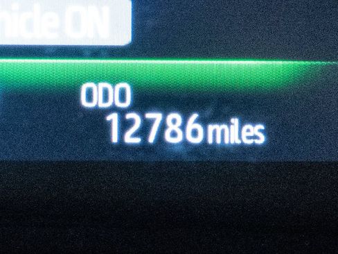 Certified 2025 Toyota Sienna LE FWD image 17