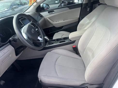 Used 2019 Hyundai Sonata SE image 9
