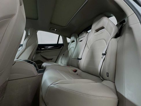 Certified 2024 Porsche Panamera 4 image 22