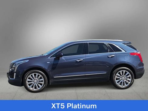 Used 2018 Cadillac XT5 Platinum w/ Driver Assist Package AWD/4WD image 5