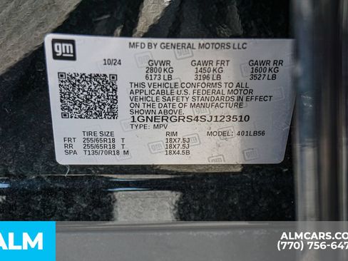 Used 2025 Chevrolet Traverse LT FWD image 65