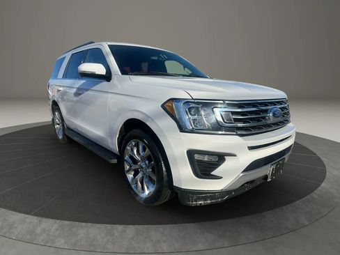 Used 2019 Ford Expedition XLT w/ Equipment Group 201A image 3