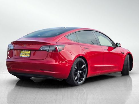 Used 2018 Tesla Model 3 Long Range image 4