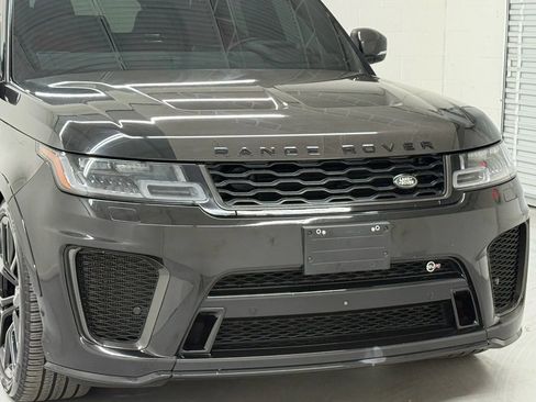 Used 2021 Land Rover Range Rover Sport SVR image 10