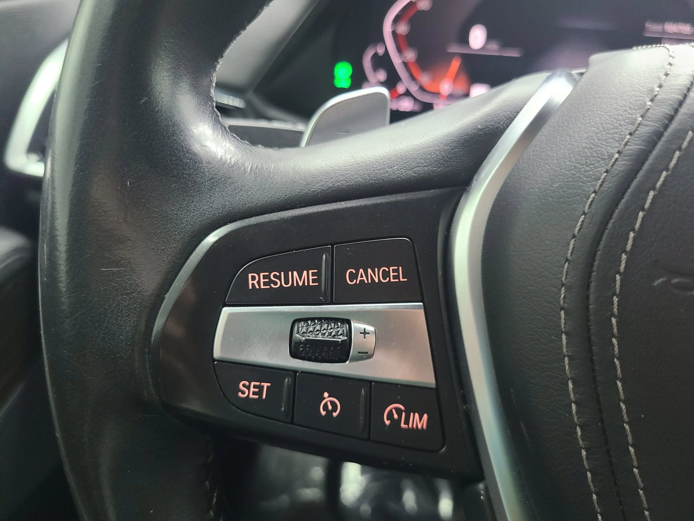 Used 2019 BMW X5 xDrive40i w/ Parking Assistance Package AWD/4WD image 31
