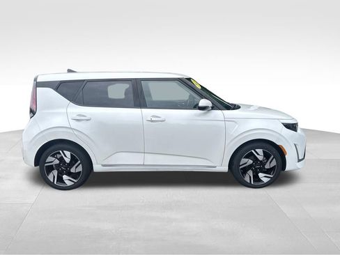 Used 2023 Kia Soul GT-Line FWD image 6
