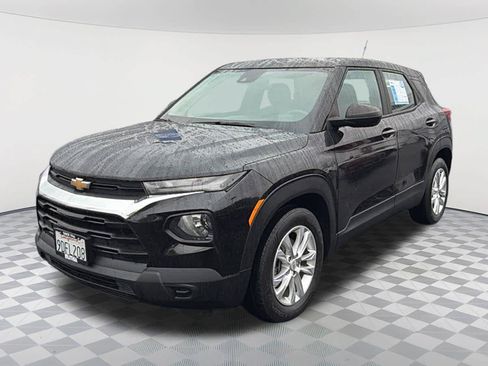 Certified 2023 Chevrolet TrailBlazer LS FWD image 1