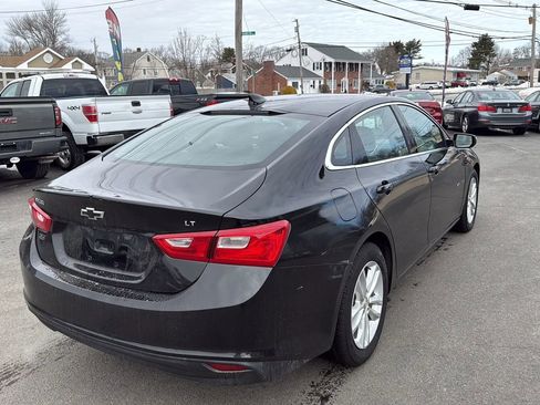 Used 2018 Chevrolet Malibu LT w/ Leather Package image 9
