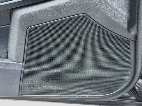 Used 2010 Mercedes-Benz E 350 Sedan image 22