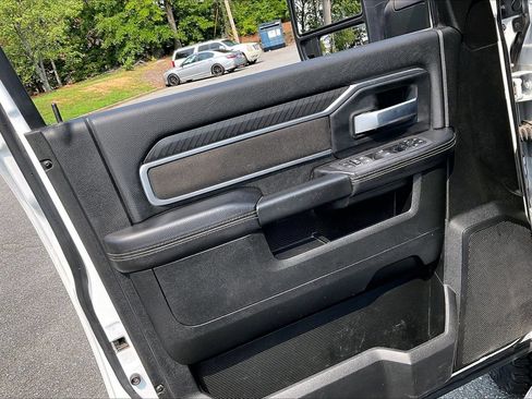 Used 2025 RAM 2500 Big Horn AWD/4WD image 27