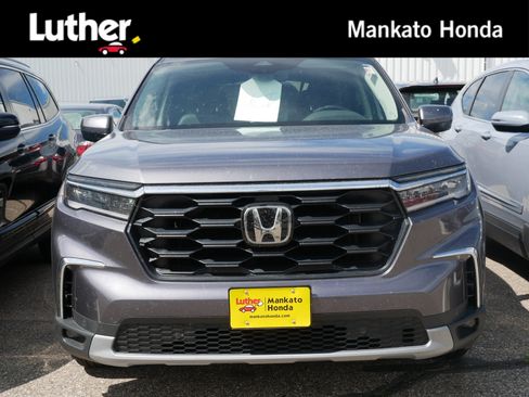 Certified 2025 Honda Pilot EX-L image 1