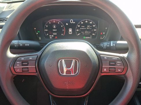 Used 2025 Honda Accord SE image 19