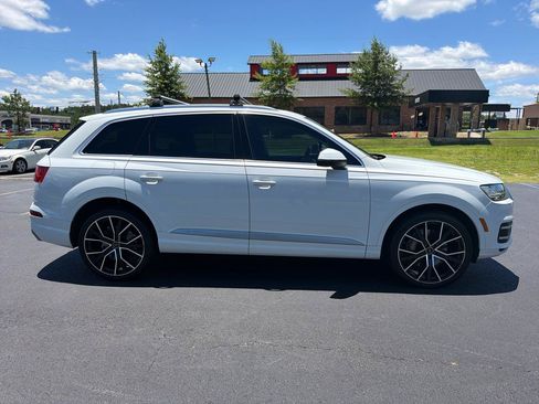 Used 2019 Audi Q7 3.0T Premium Plus AWD/4WD image 3