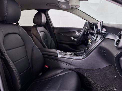 Used 2017 Mercedes-Benz C 300 Sedan image 7