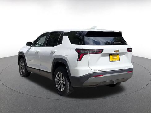 Used 2025 Chevrolet Equinox LT FWD image 9
