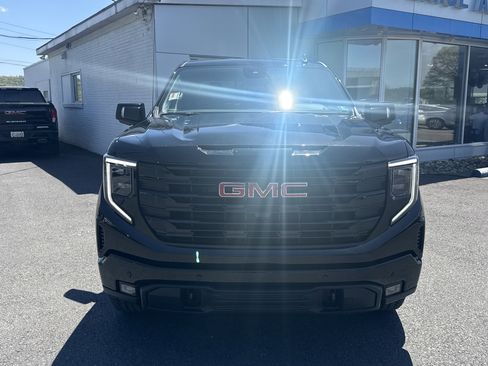 New 2026 GMC Sierra 1500 Elevation w/ Elevation Premium Package AWD/4WD image 8