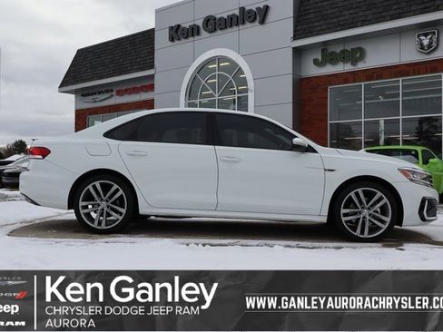 Used 2021 Volkswagen Passat 2.0T R-Line image 1