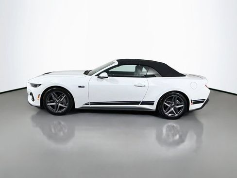Used 2025 Ford Mustang GT Premium RWD image 4