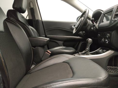 Used 2021 Jeep Compass Latitude FWD image 21
