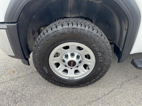 Used 2024 GMC Sierra 3500 Pro AWD/4WD image 10