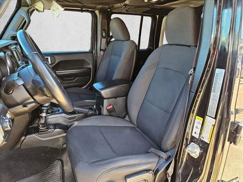 Used 2019 Jeep Wrangler Unlimited Sport S image 16