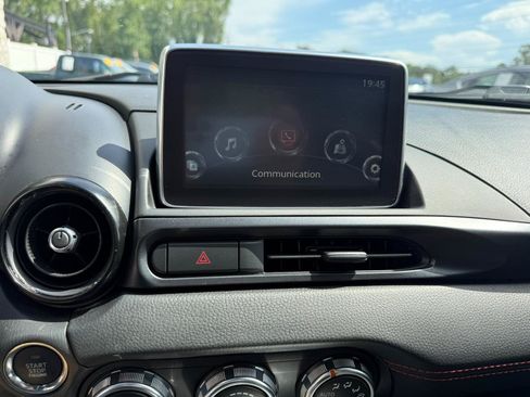 Used 2018 FIAT 124 Spider Abarth w/ Convenience Group RWD image 36