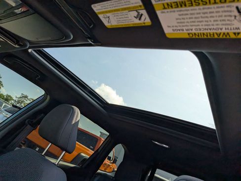 Certified 2025 Subaru Forester Premium AWD/4WD image 20