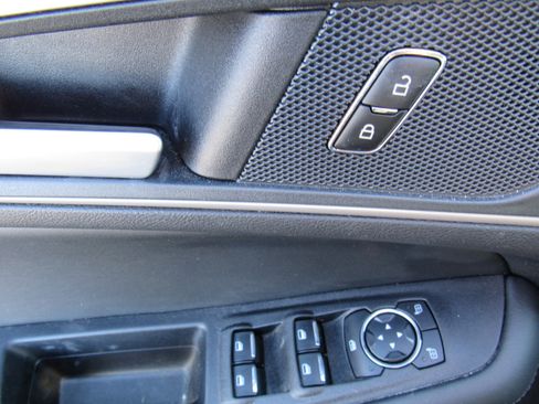 Used 2024 Ford Edge SEL w/ Convenience Package image 10