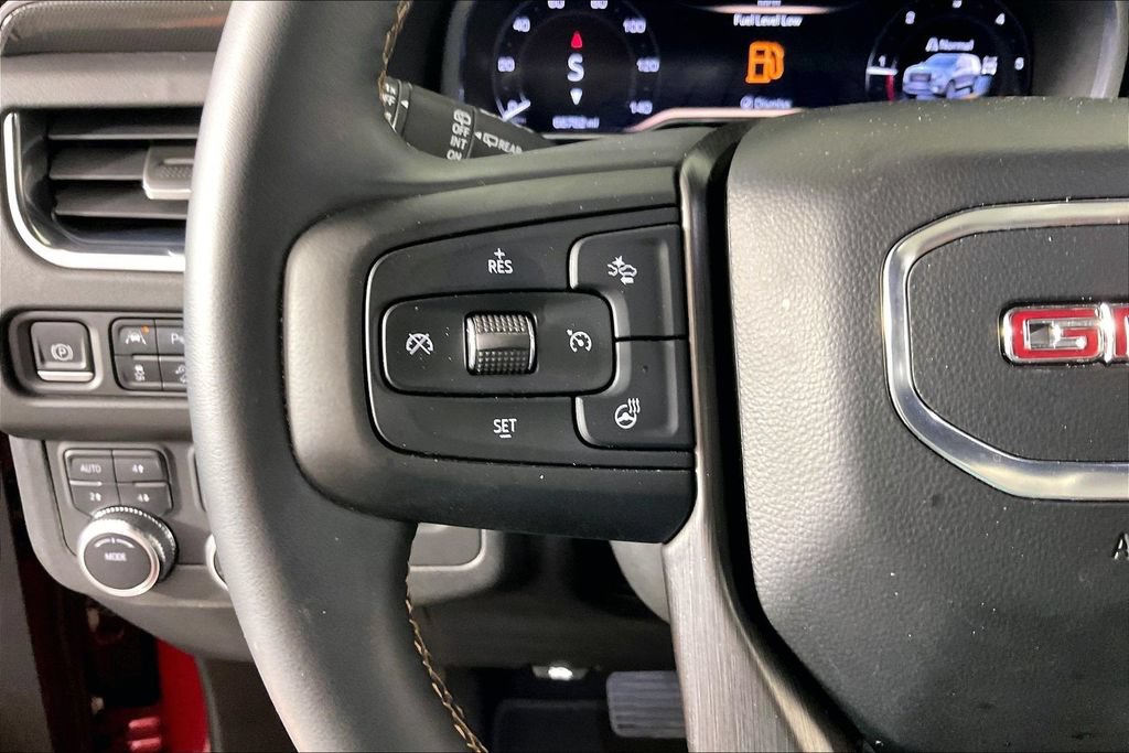 Certified 2023 GMC Yukon AT4 w/ Technology Package AWD/4WD image 10