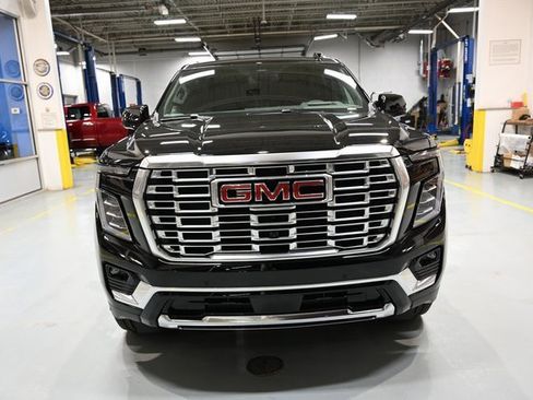 New 2026 GMC Yukon XL Denali image 2
