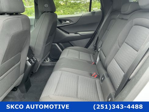Used 2025 Chevrolet Equinox LT AWD/4WD image 14