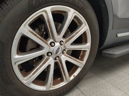 Used 2016 Ford Explorer Limited FWD image 31