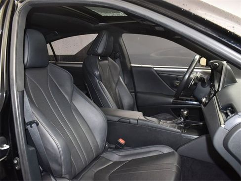 Used 2022 Lexus ES 350 F Sport image 12