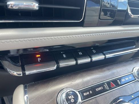 Used 2022 Lincoln Aviator Reserve w/ Equipment Group 201A AWD/4WD image 24