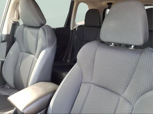 Used 2023 Subaru Forester Premium image 15