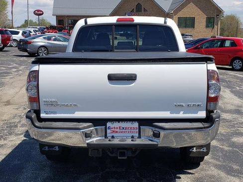 Used 2015 Toyota Tacoma 4x4 Double Cab w/ SR5 Package image 6