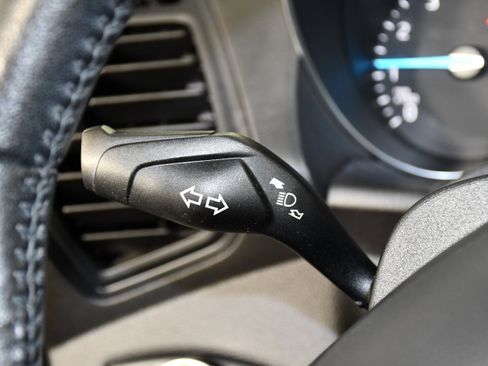 Used 2019 Ford Escape SEL image 23