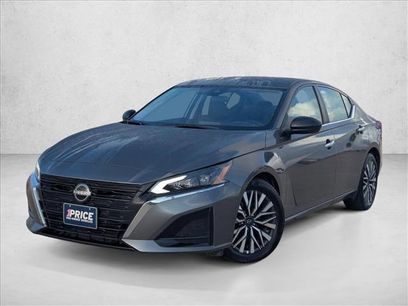 Used 2025 Nissan Altima 2.5 SV