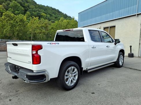 Used 2025 Chevrolet Silverado 1500 LTZ AWD/4WD image 7