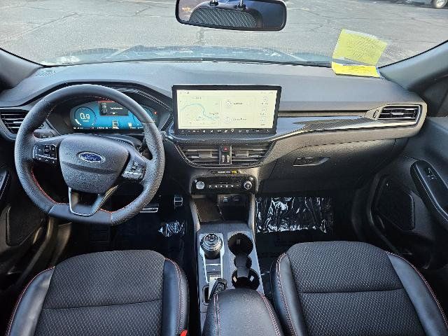 Certified 2023 Ford Escape ST-Line Elite AWD/4WD image 11