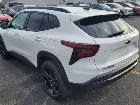 Used 2024 Chevrolet Trax ACTIV image 4