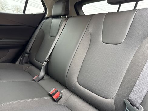 Used 2025 Buick Encore GX Preferred image 13