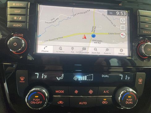 Used 2019 Nissan Rogue Sport SV w/ Technology Package image 10