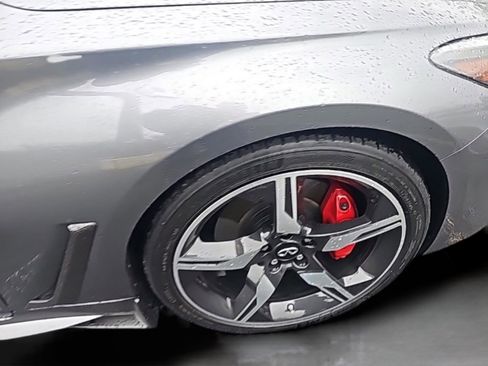 Used 2022 INFINITI Q60 Red Sport 400 w/ Carbon Fiber Package image 18