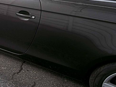 Used 2013 Volkswagen Eos Komfort FWD image 12
