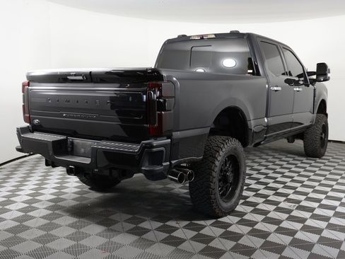 Used 2024 Ford F250 Limited w/ FX4 Off-Road Package image 5