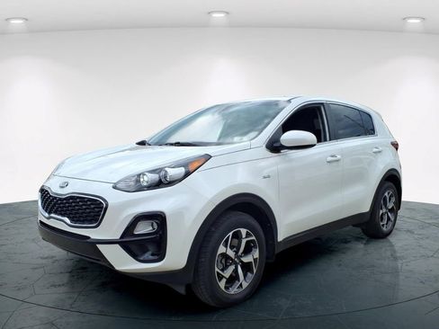 Used 2022 Kia Sportage LX AWD/4WD image 3